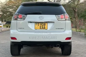 Toyota Harrier 2007 White