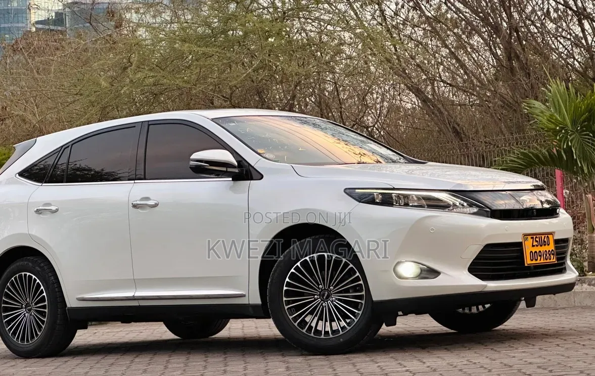 Toyota Harrier 2007 White