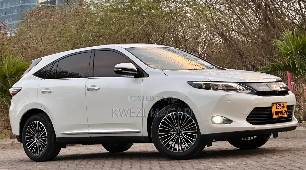Toyota Harrier 2017 White