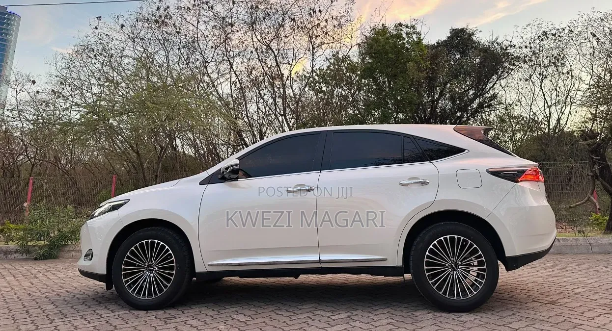 Toyota Harrier 2017 White