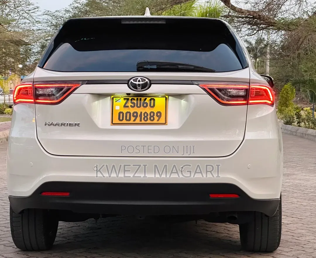 Toyota Harrier 2017 White