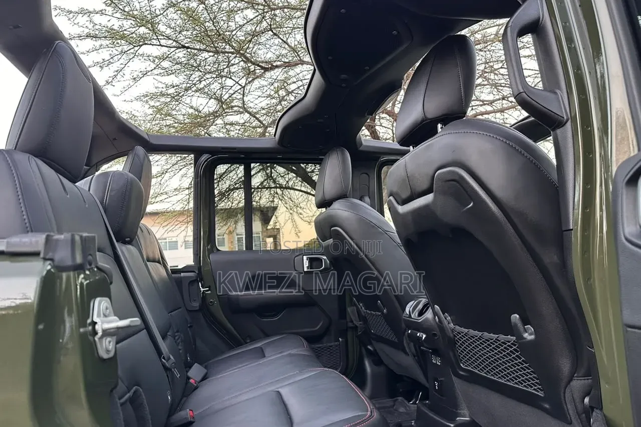 Jeep Wrangler 2024 Green