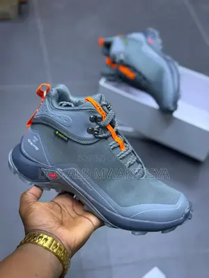 *Veto Waterproof Hiking - Mountain Edition*