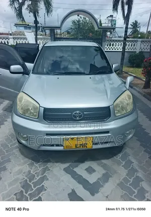 Toyota RAV4 1.8 2004 Silver