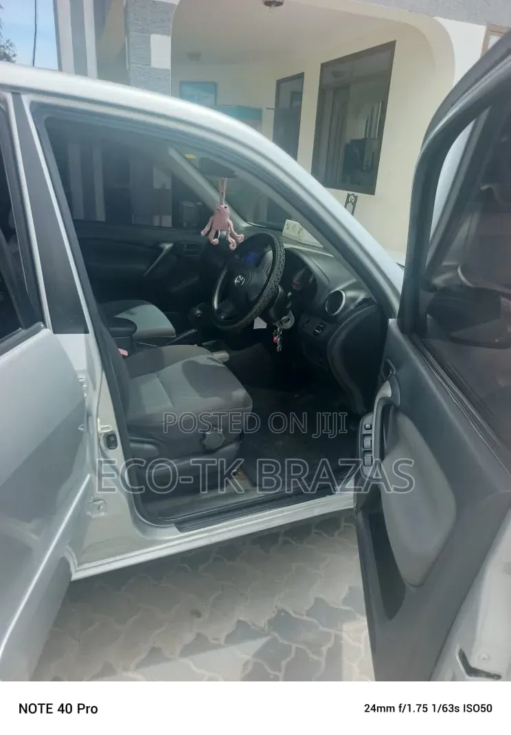 Toyota RAV4 1.8 2004 Silver