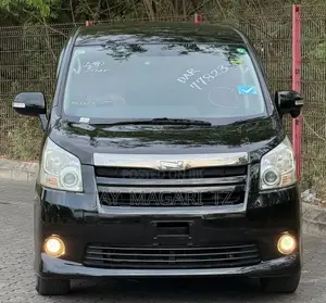 Toyota Noah 2009 Black