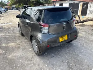 Toyota iQ 2008 Gray