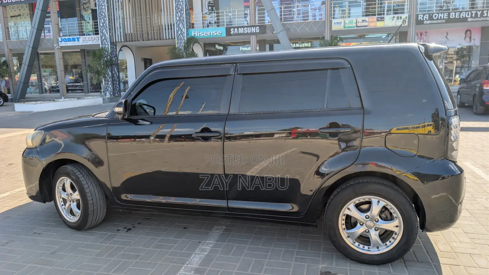 Toyota Rumion 1.5 FWD 2023 Black