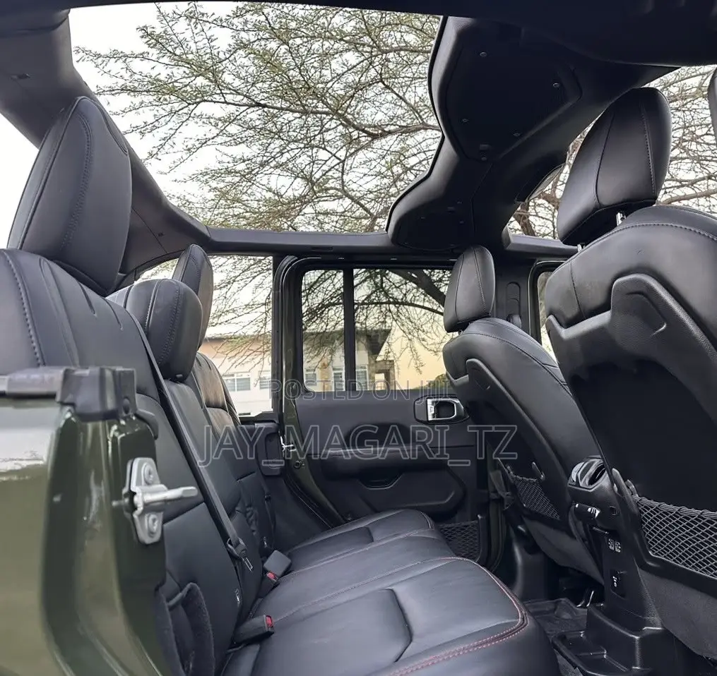 Jeep Wrangler 2024 Green