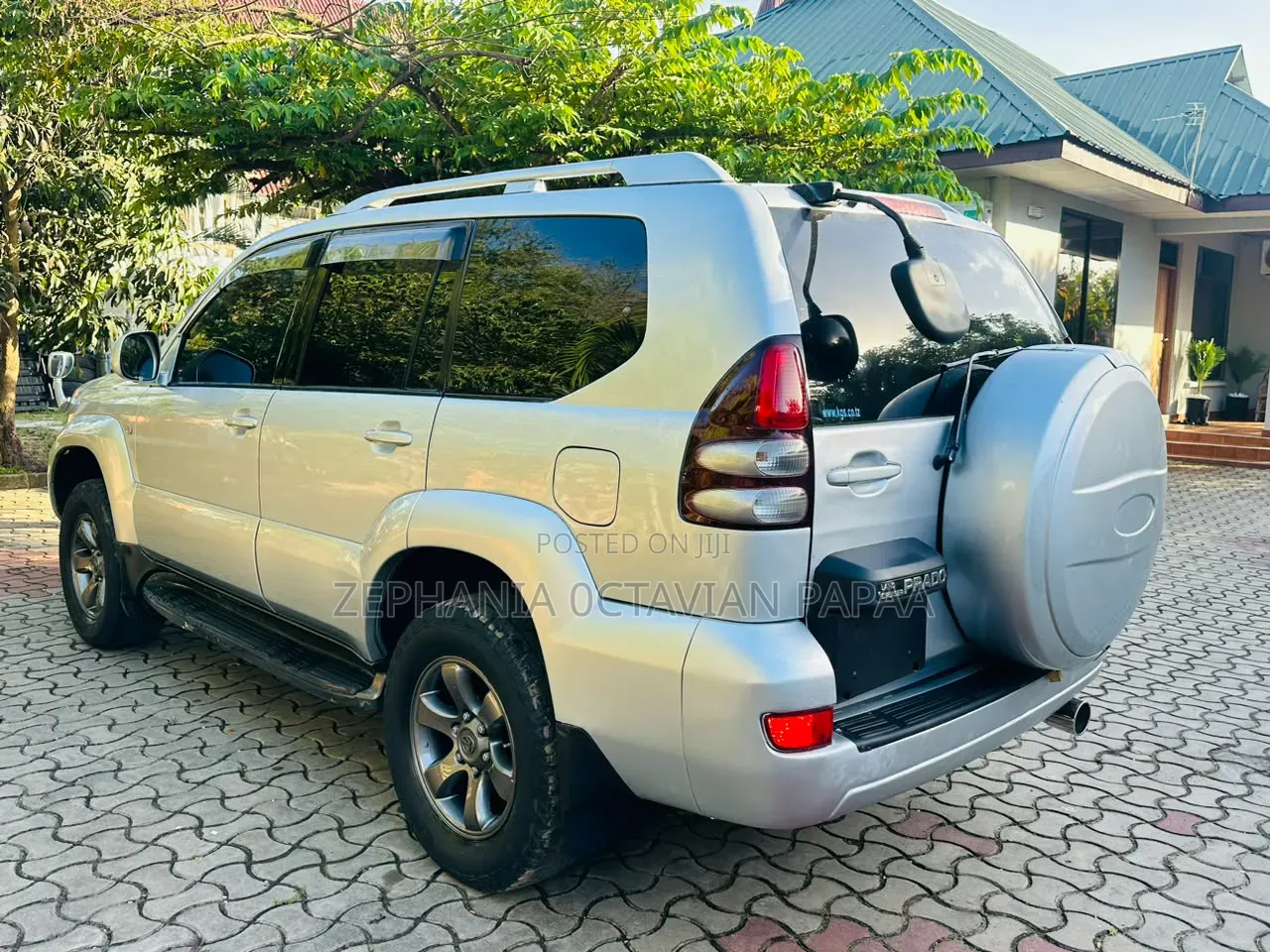 Toyota Land Cruiser Prado 2005 Silver