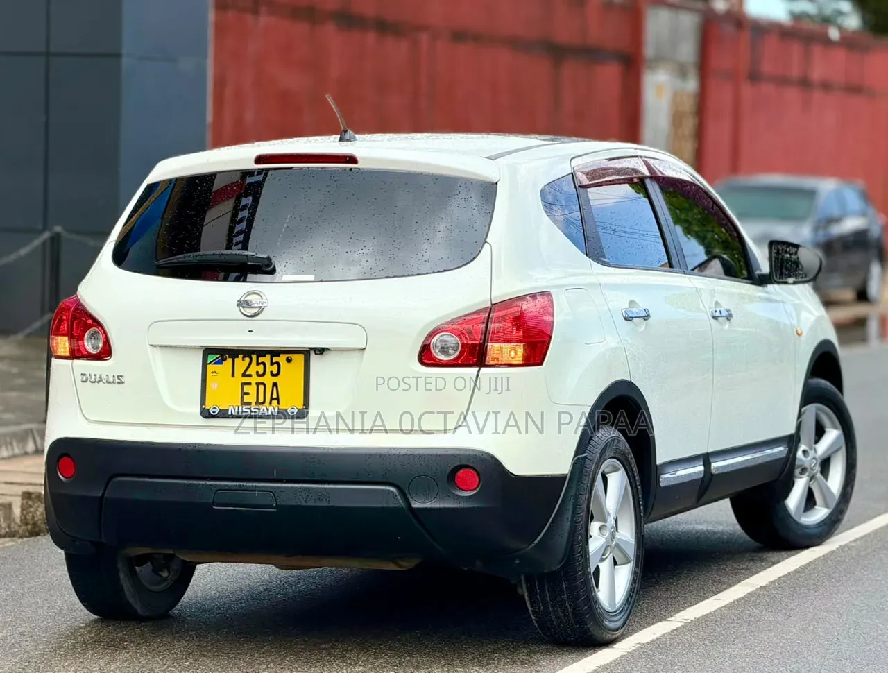 Nissan Dualis 2011 White