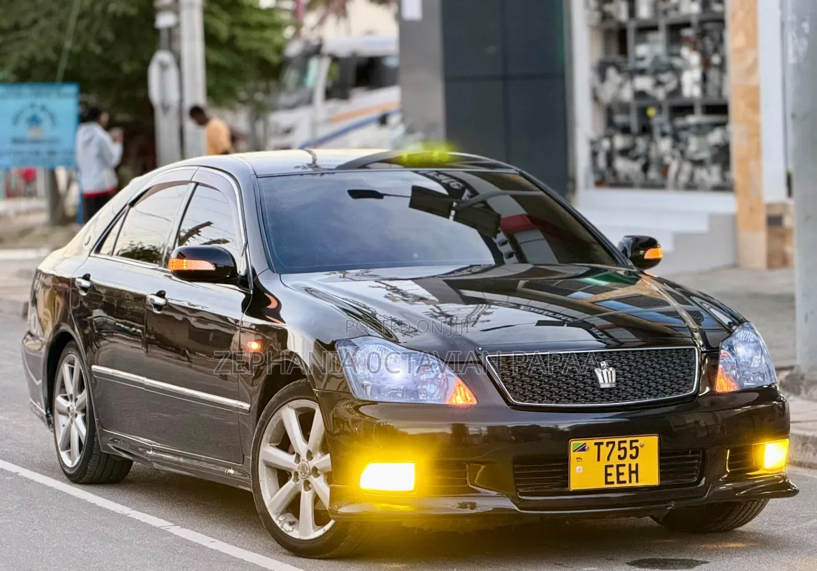 Toyota Crown 2006 Black