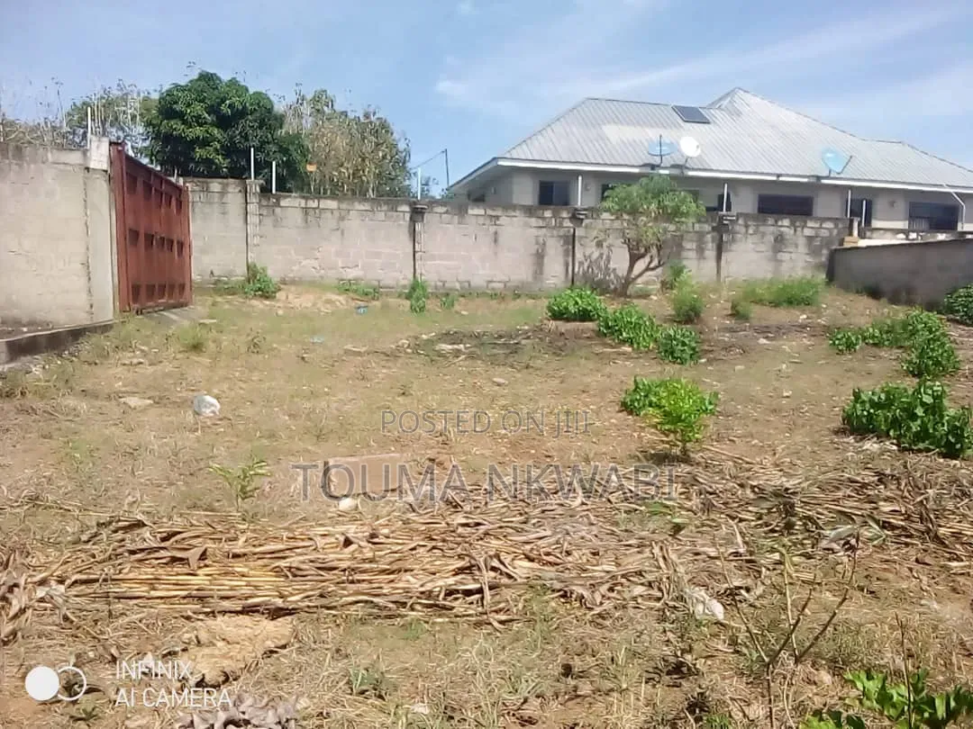 Kiwanja Kinauzwa Mapinga Square Meter 400 Kipo Ushuani, Njoo Na Ofa