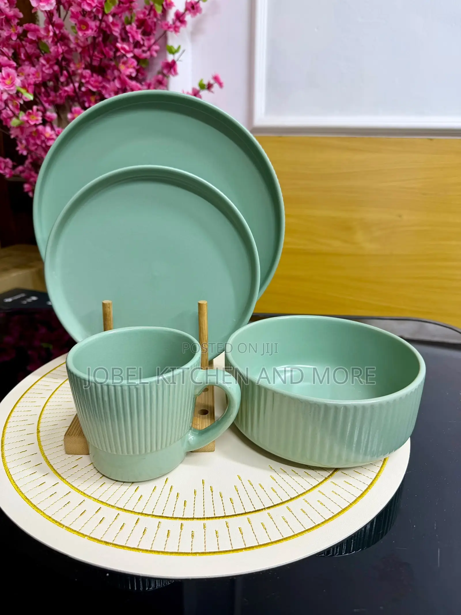 Beautiful Dinner Set 16 Pieces