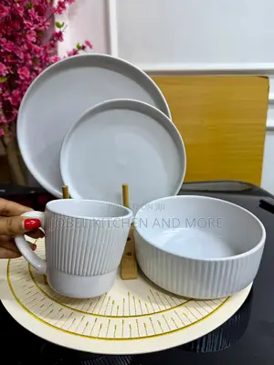Beautiful Dinner Set 16 Pieces