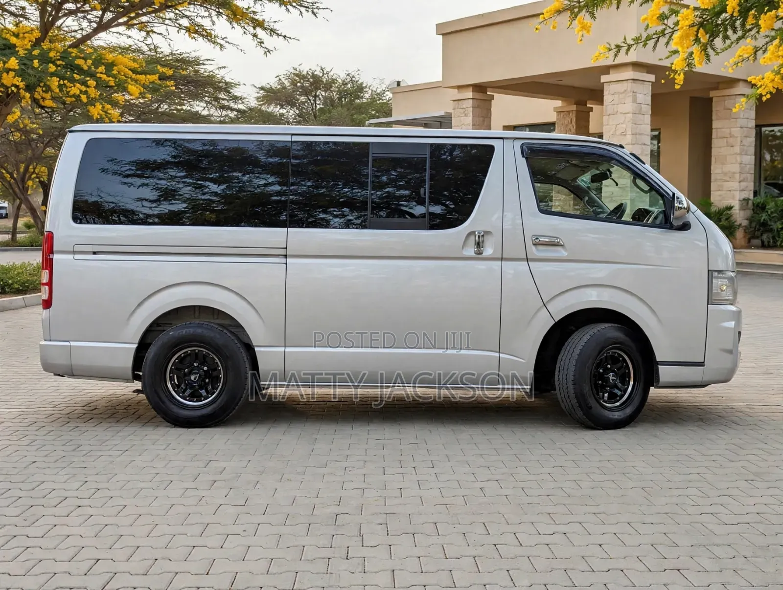 Toyota Quantum 2005 Silver