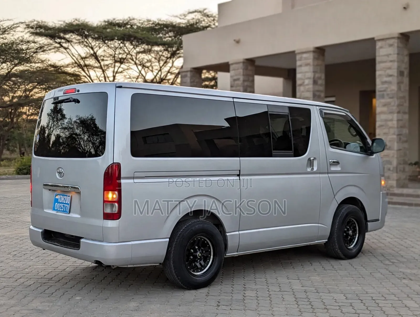 Toyota Quantum 2005 Silver