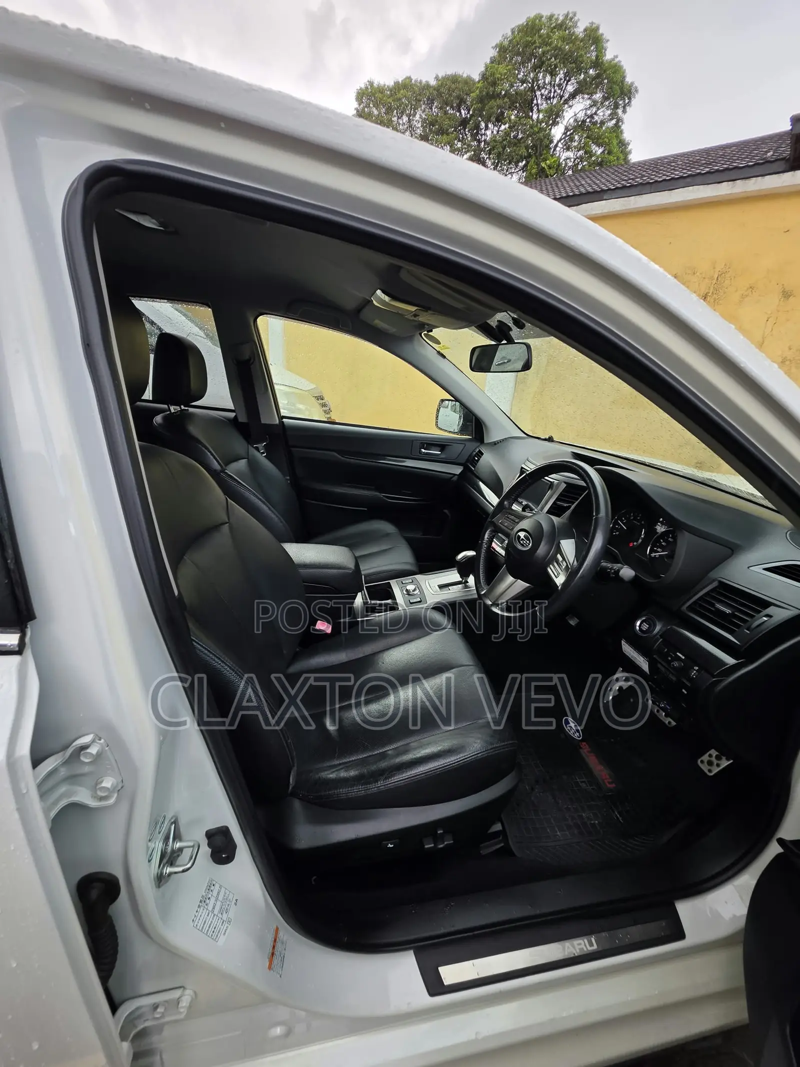 Subaru Legacy 2.5GT Limited 2011 White