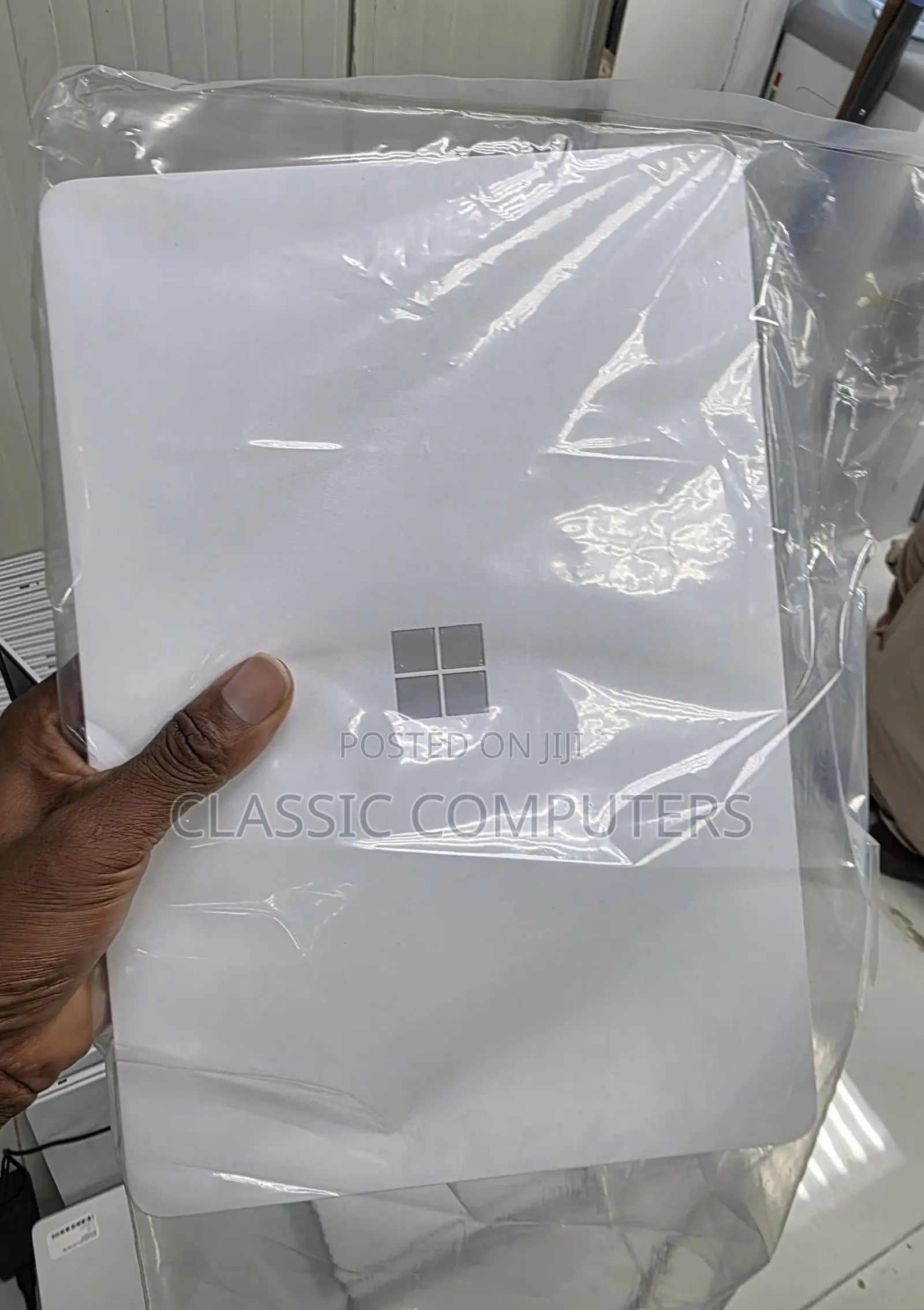 Laptop Microsoft Surface Laptop SE 8GB Intel SSD 128GB