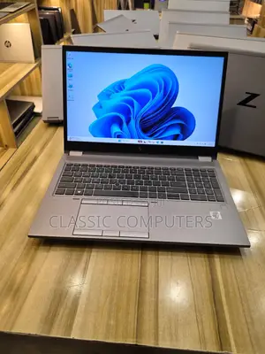 Laptop HP ZBook Firefly 15 G7 32GB Intel Core i7 SSD 512GB