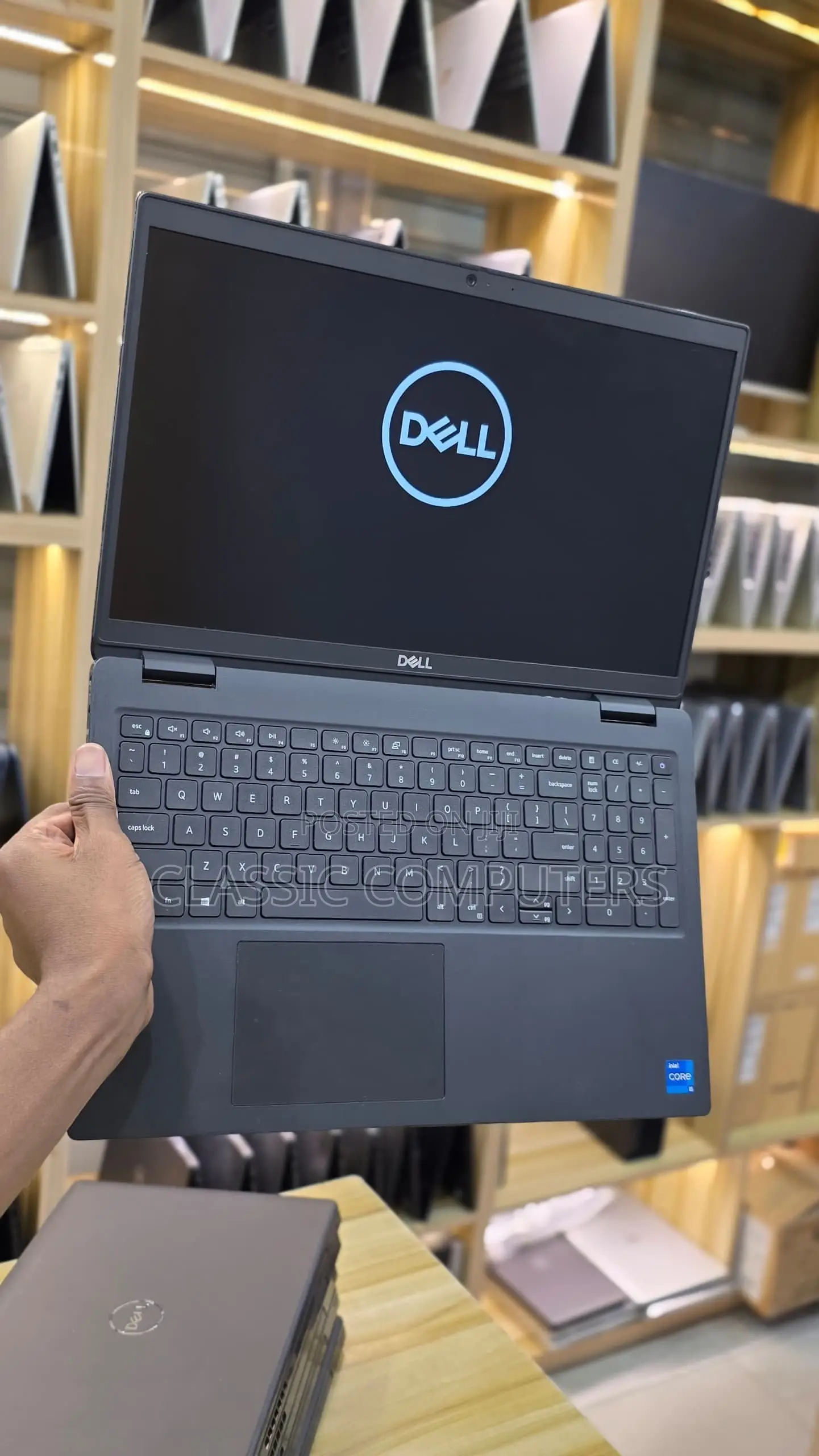 Laptop Dell Latitude 3520 16GB Intel Core i5 SSD 256GB