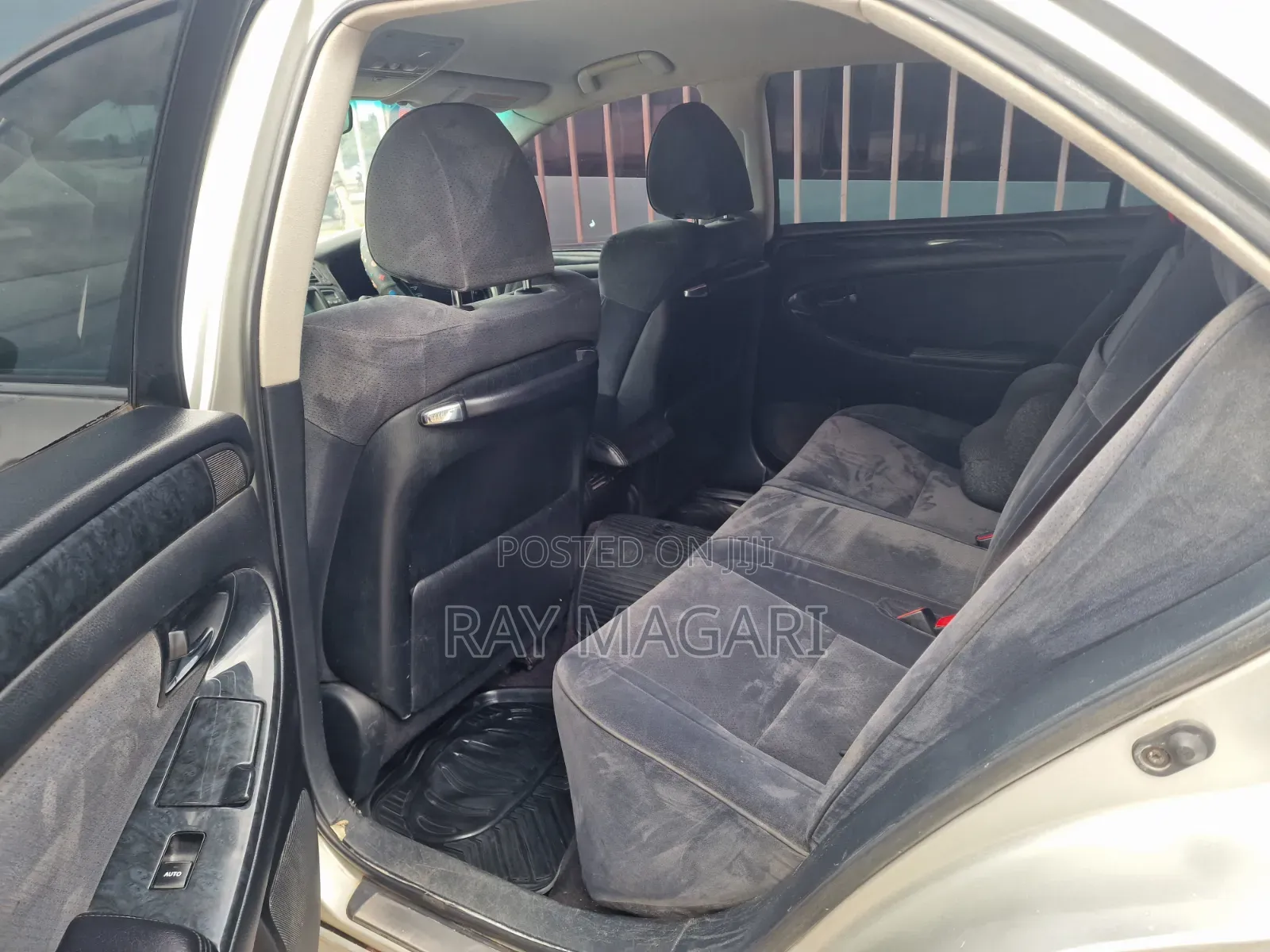Toyota Crown 2006 Silver