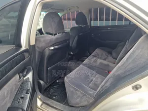 Toyota Crown 2006 Silver