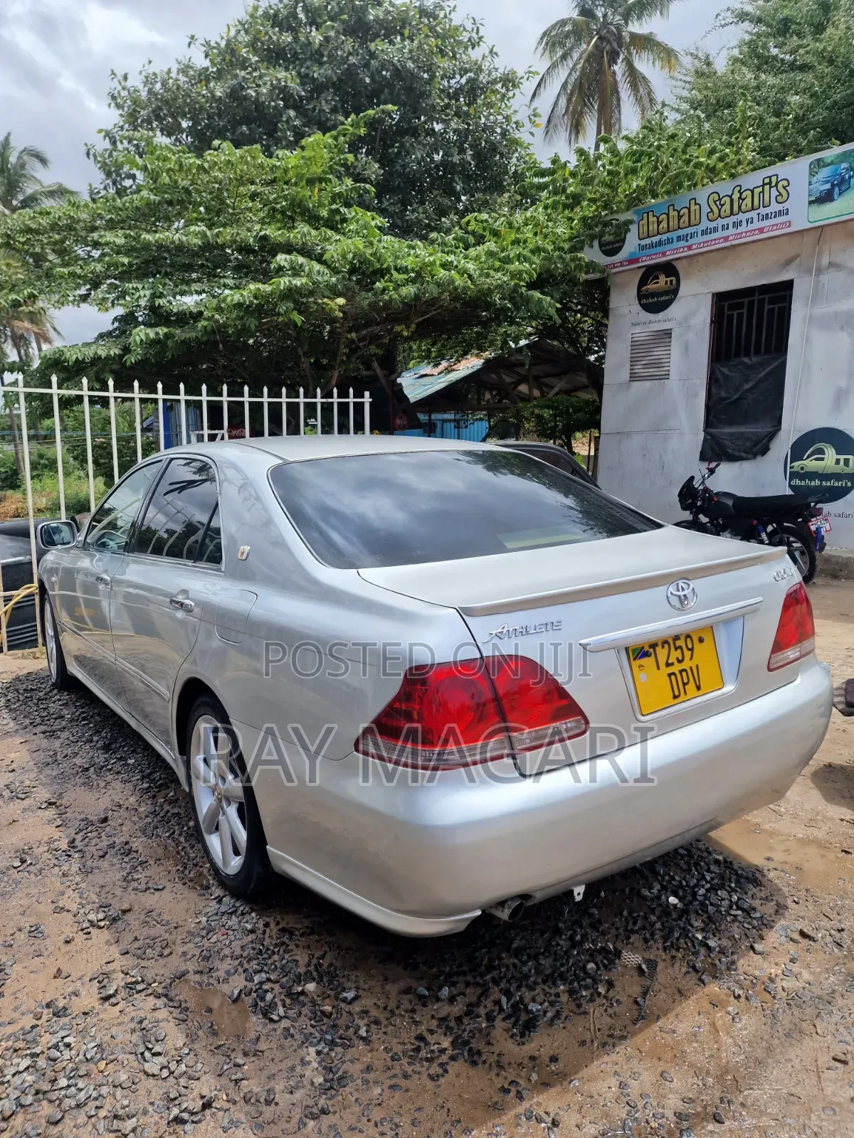 Toyota Crown 2006 Silver