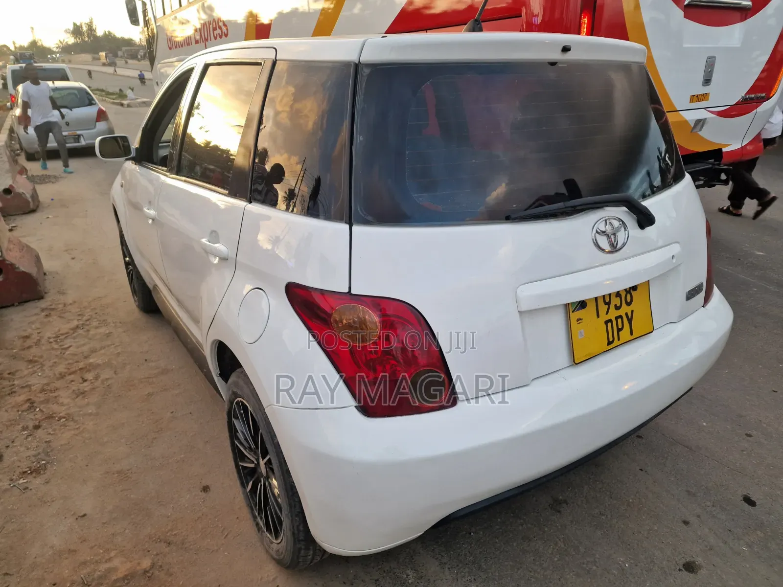 Toyota IST 2006 White
