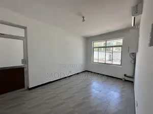 8bdrm House in Mikocheni for sale