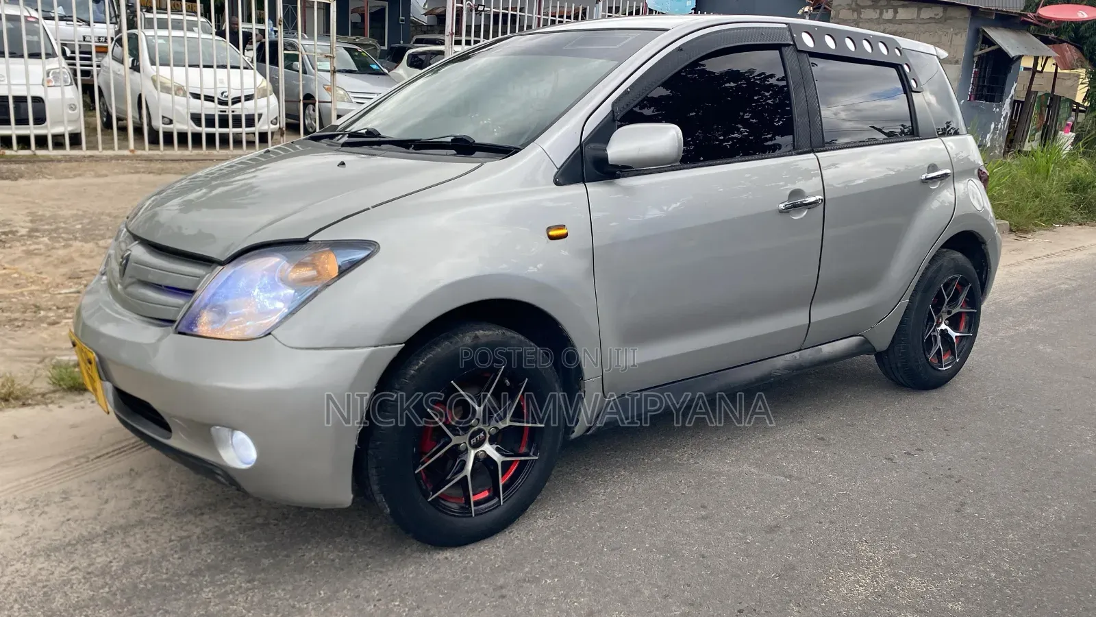 Toyota IST 2004 Silver