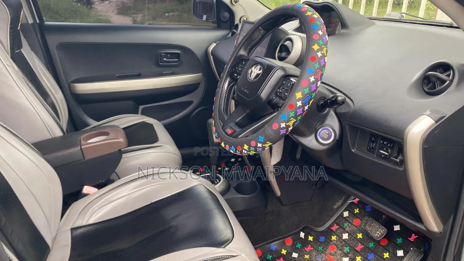 Toyota IST 2004 Silver