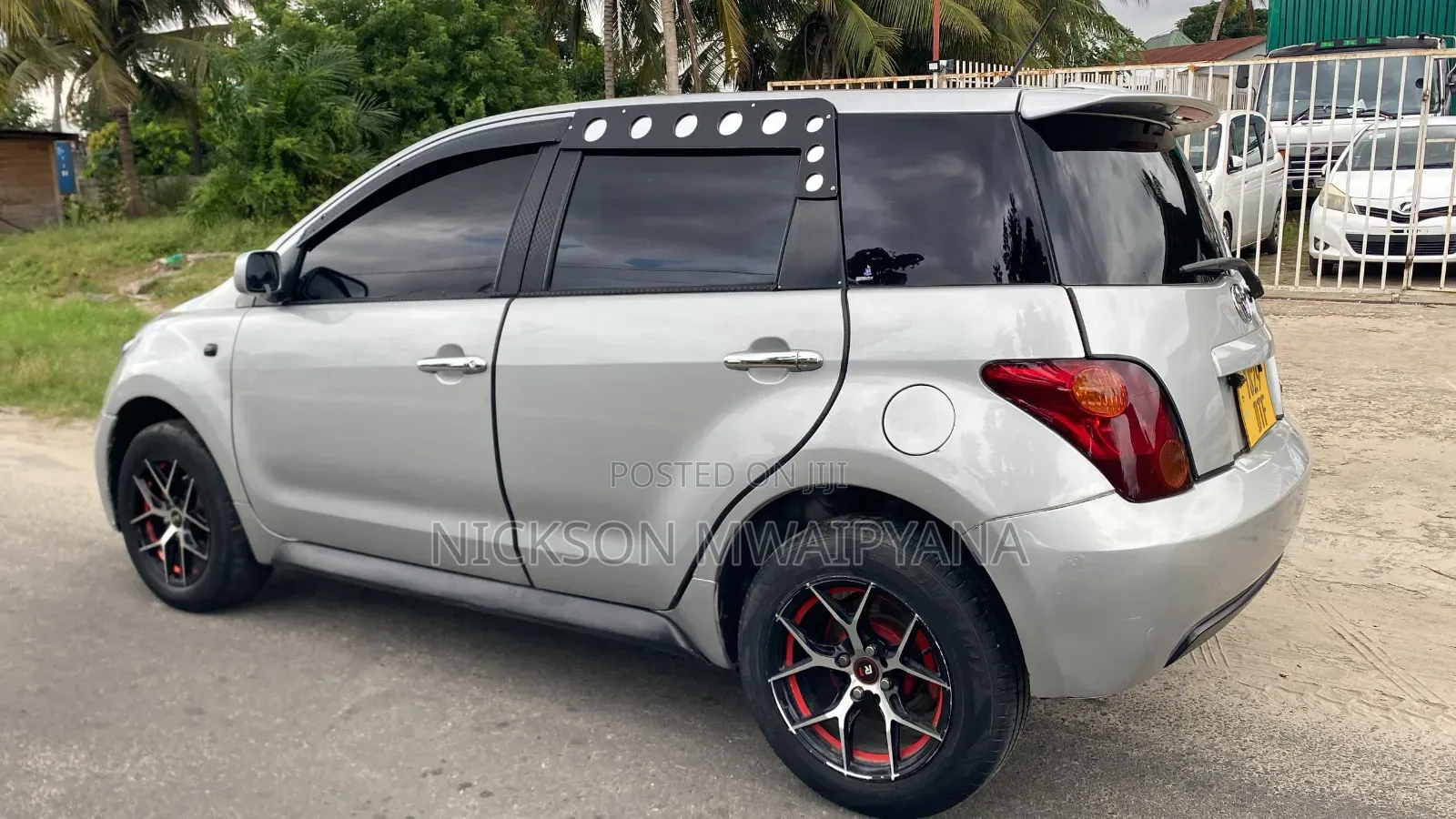 Toyota IST 2004 Silver