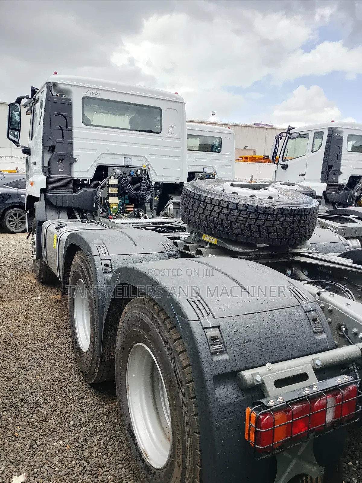 Brand New Howo NX 371