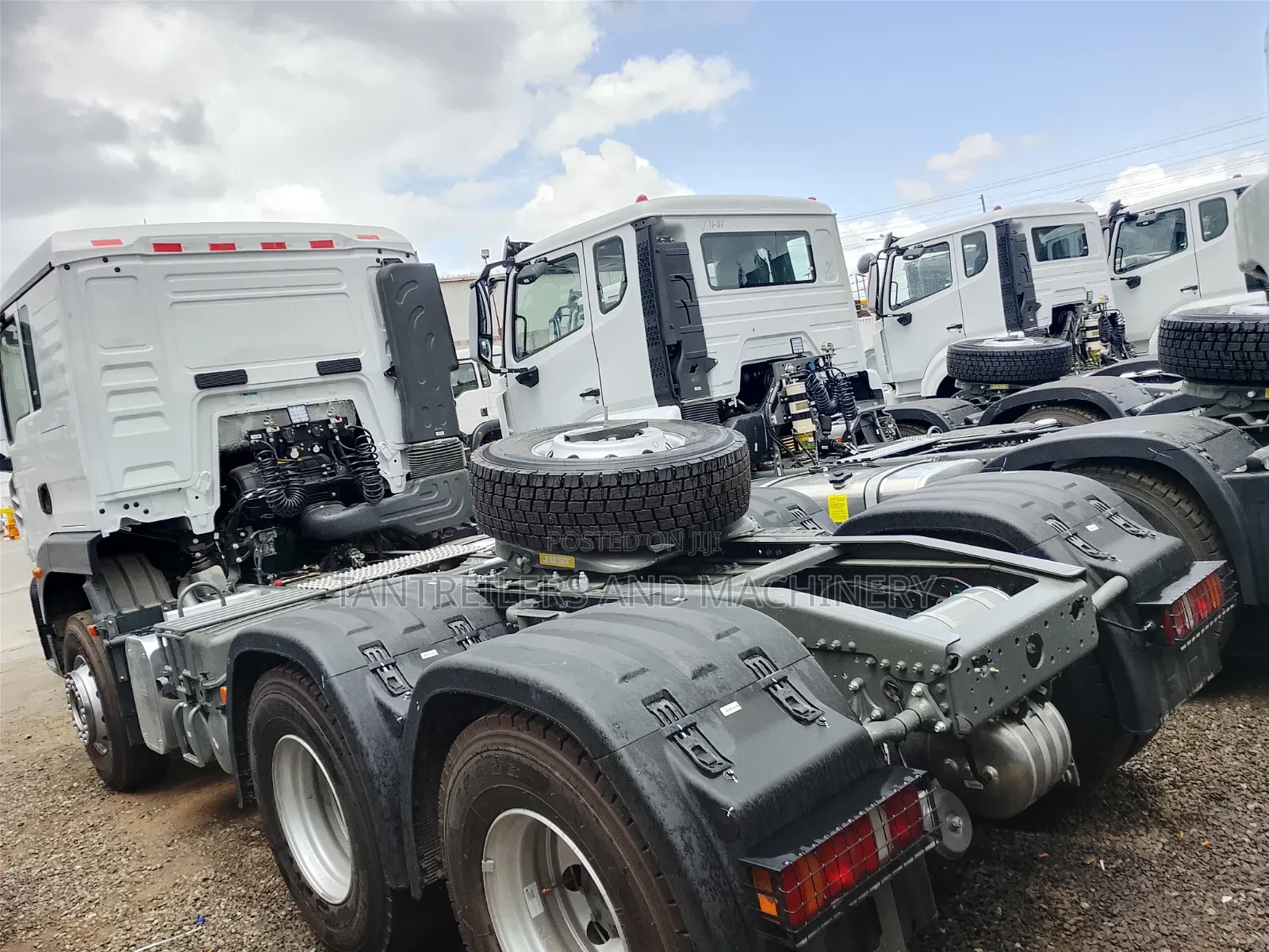 Brand New Howo NX 371