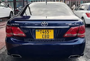 Toyota Crown 2009 Blue