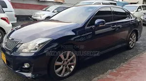 Toyota Crown 2009 Blue