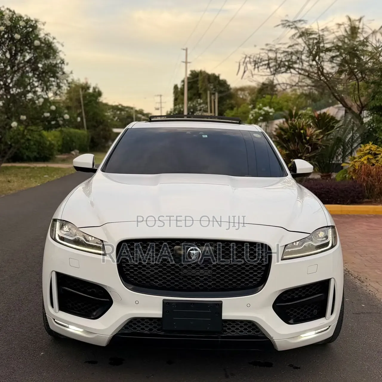 Jaguar F-Pace 2017 White