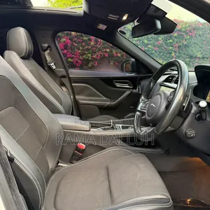 Jaguar F-Pace 2017 White