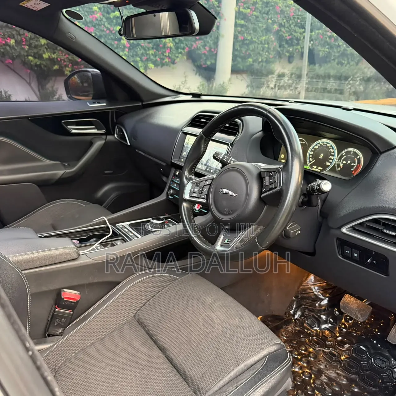 Jaguar F-Pace 2017 White