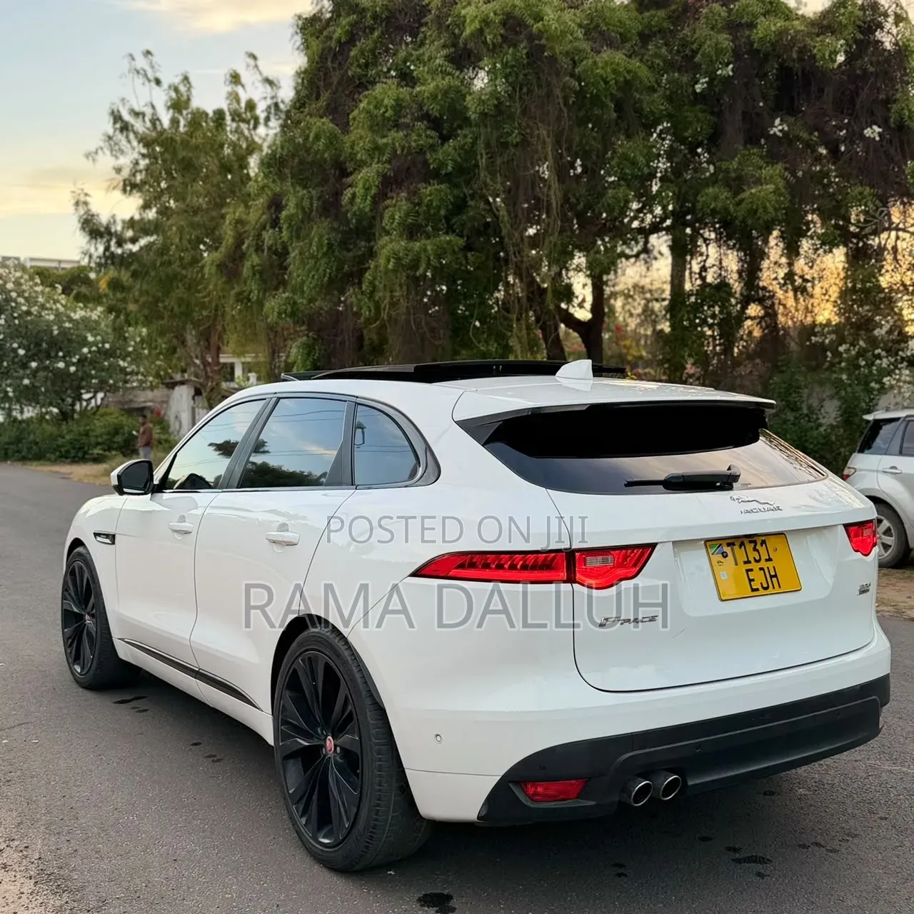 Jaguar F-Pace 2017 White
