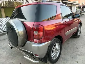 Toyota RAV4 2004 Red