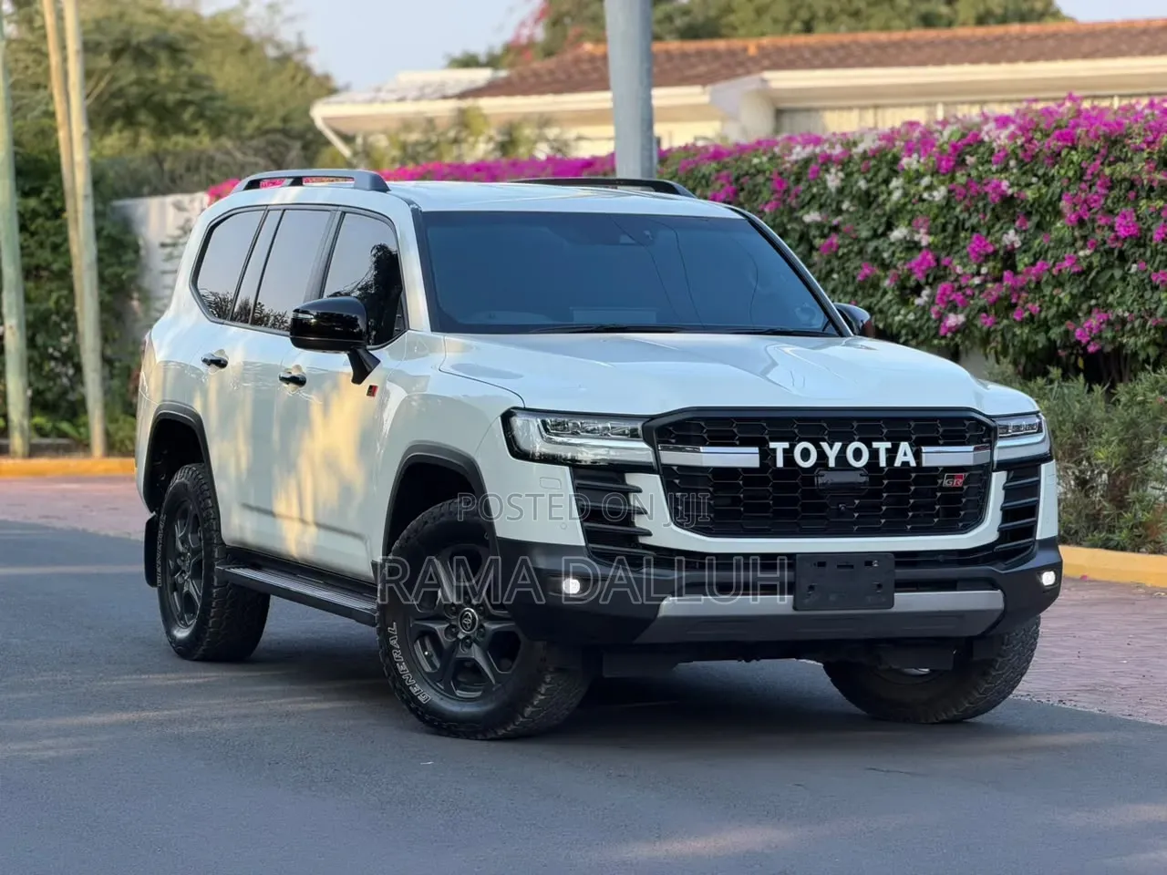 Toyota Land Cruiser 2024 White