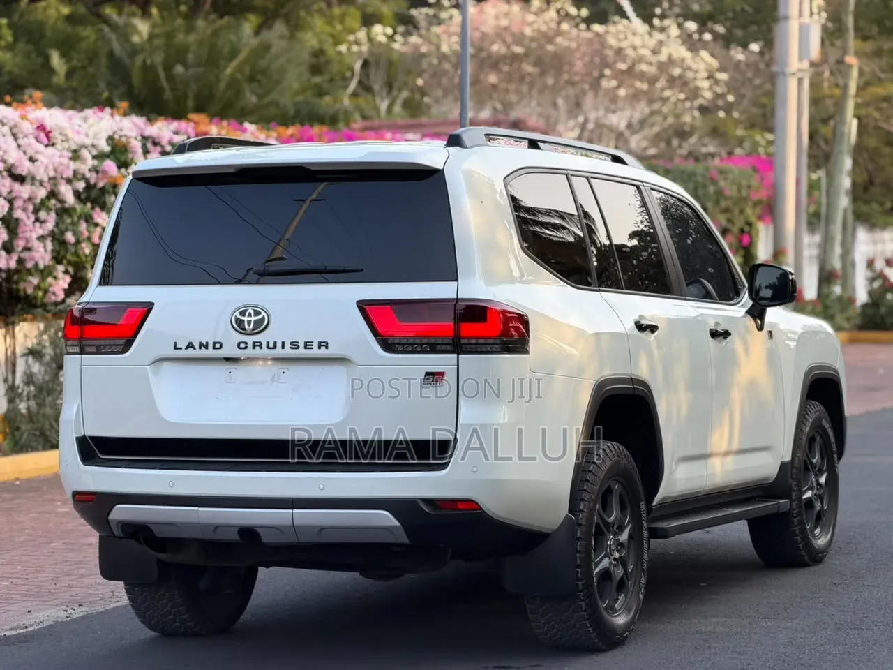Toyota Land Cruiser 2024 White