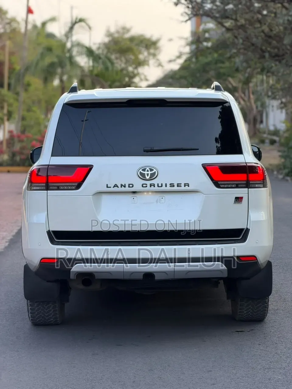 Toyota Land Cruiser 2024 White