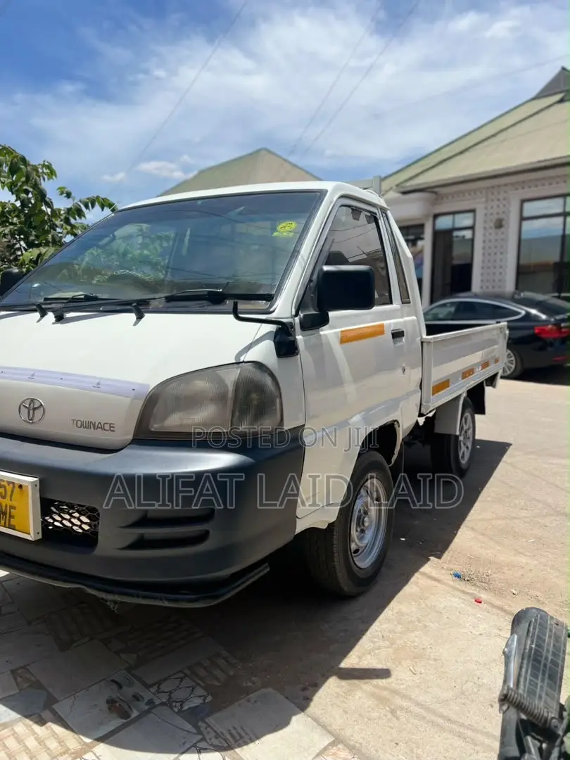 Town Hiace