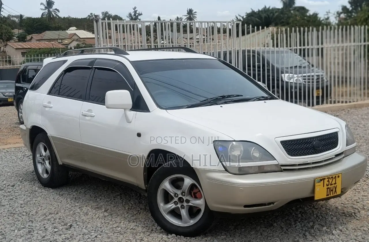 Toyota Harrier 2002 Pearl