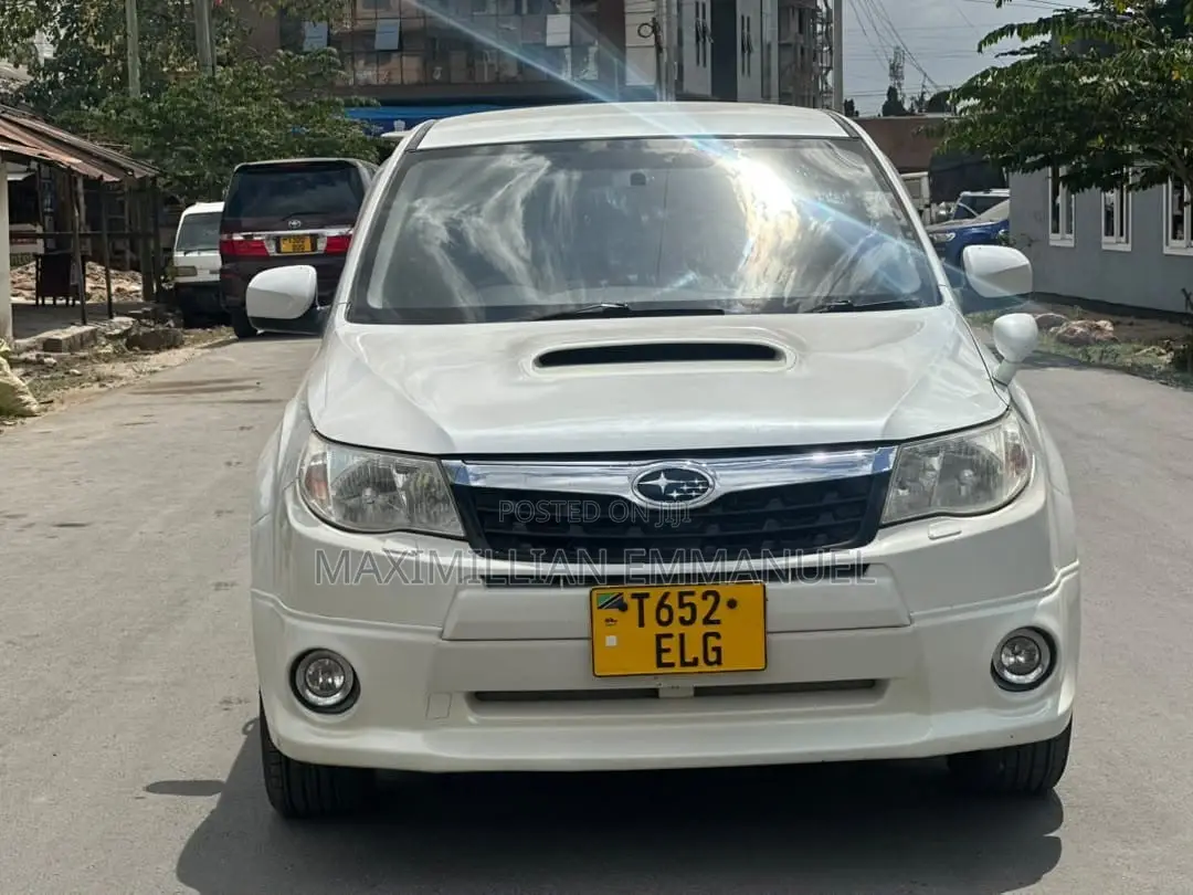 Subaru Forester 2010 White