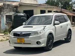 Subaru Forester 2010 White