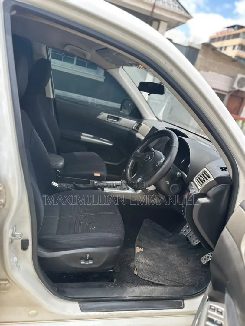 Subaru Forester 2010 White
